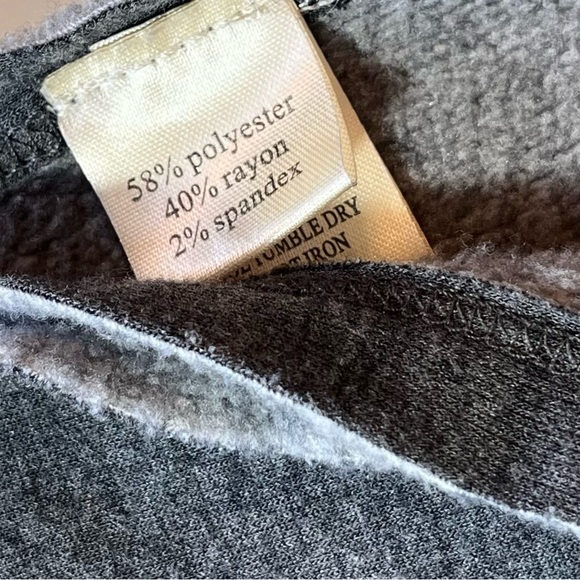 Dylan Hoodie Poncho - Picture 5 of 8